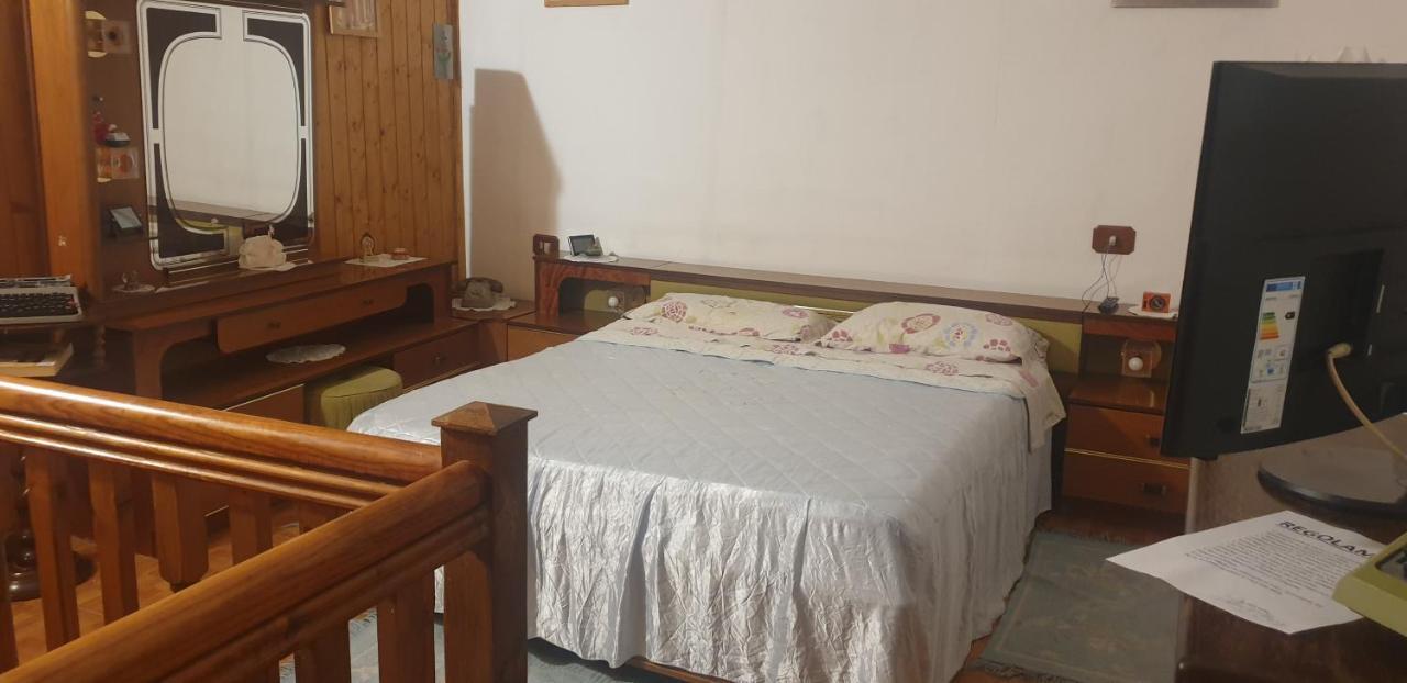 Casa Vacanze Mingos Lodio Di La Carpineta Εξωτερικό φωτογραφία