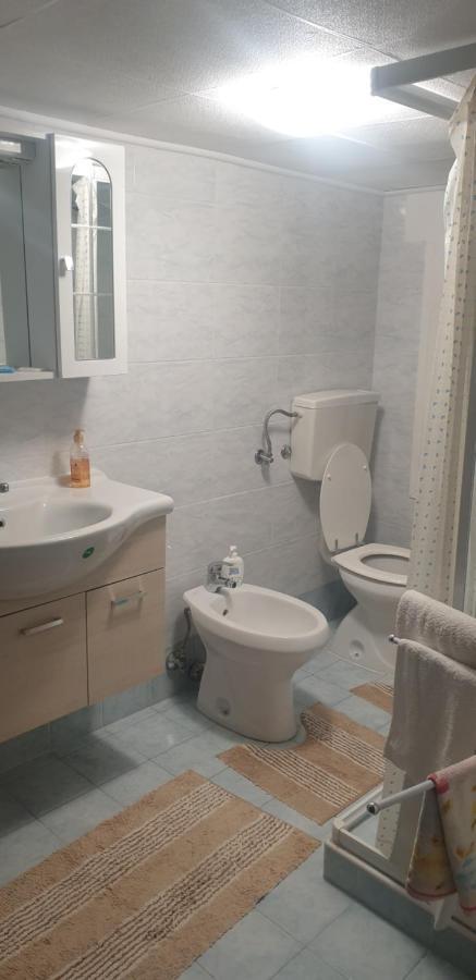 Casa Vacanze Mingos Lodio Di La Carpineta Εξωτερικό φωτογραφία